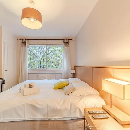 Apartment Boileau Charming 2-bedroom Near Tete D'or *